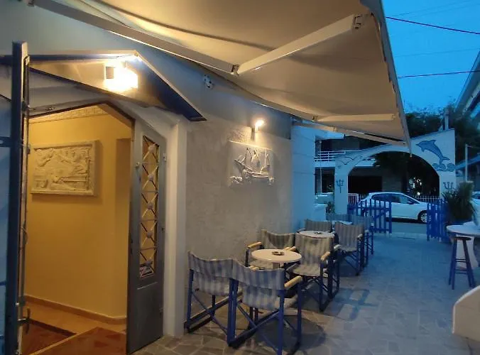 Cosmos Aparthotel 3*